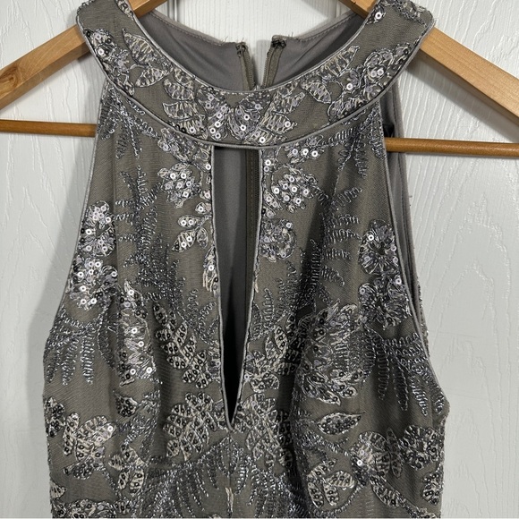 Tadashi Shoji knee length dress, silver, heavily embellished on top, sz 4 - Picture 2 of 13